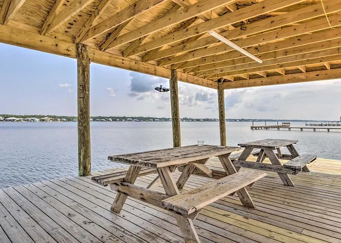 Condo: Private Balcony & Views! Holiday home