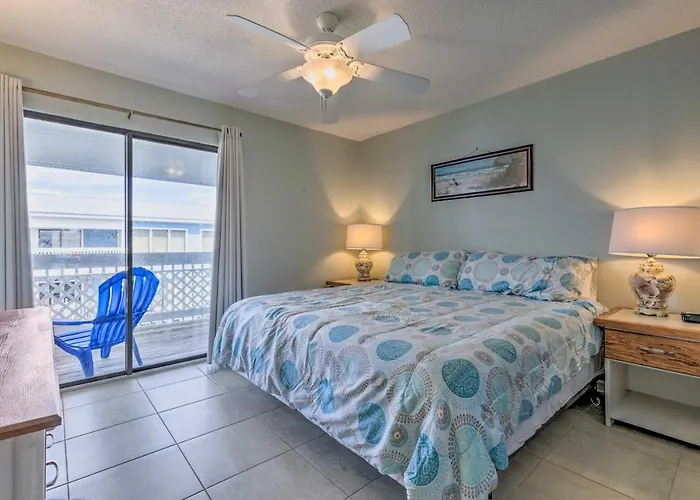 Condo: Private Balcony & Views! Holiday home Gulf Shores