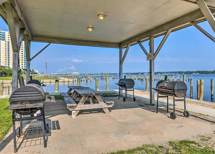 Condo: Private Balcony & Views! * Gulf Shores