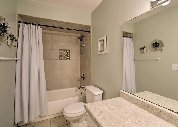 Condo: Private Balcony & Views! Holiday home Gulf Shores