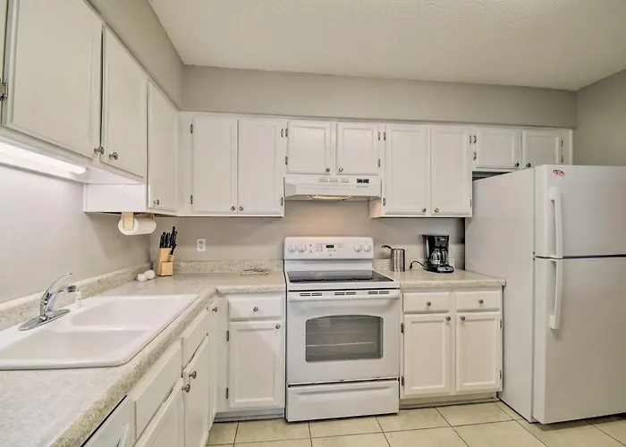 Condo: Private Balcony & Views! Holiday home Gulf Shores