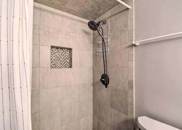 Condo: Private Balcony & Views! Holiday home