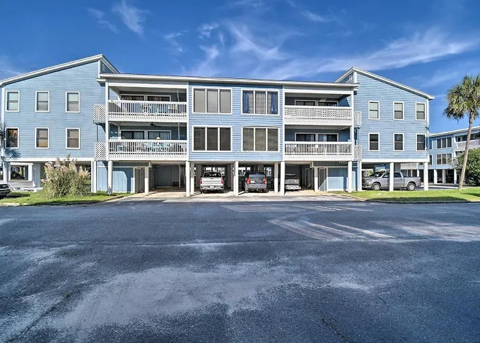 Holiday home Condo: Private Balcony & Views!