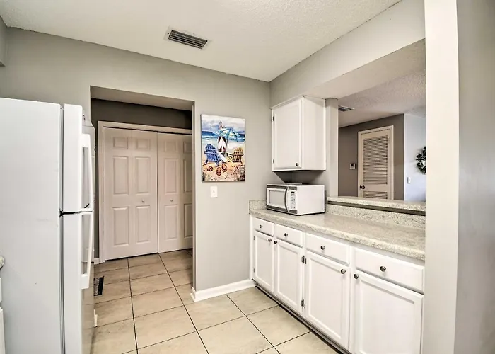 Condo: Private Balcony & Views! * Gulf Shores